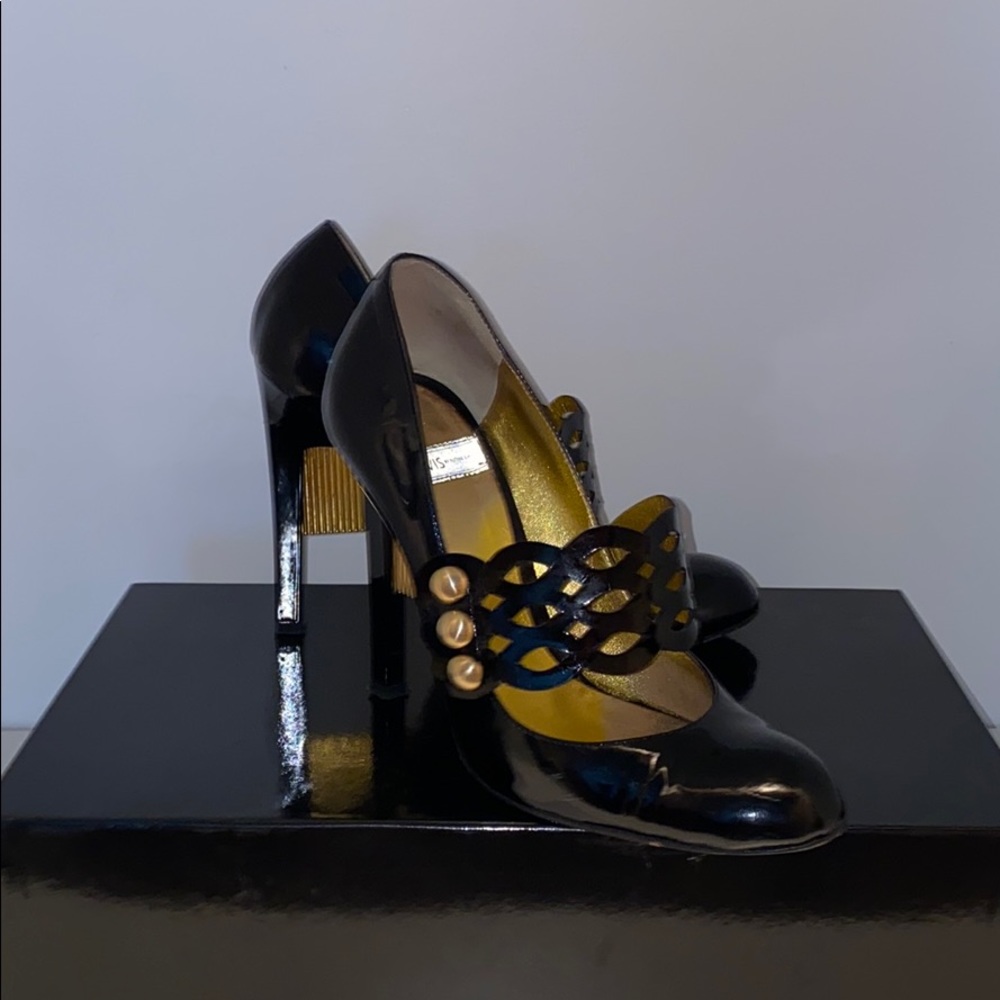DAVIS | Pumps
